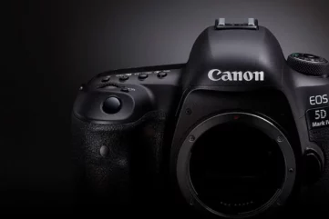Canon EOS 5D Mark IV - Body Leak